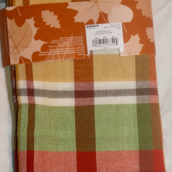 NWT Celebrate Fall Together Plaid Napkin 4-pk Multicolor Below $24.99 Retail - Picture 2 of 4
